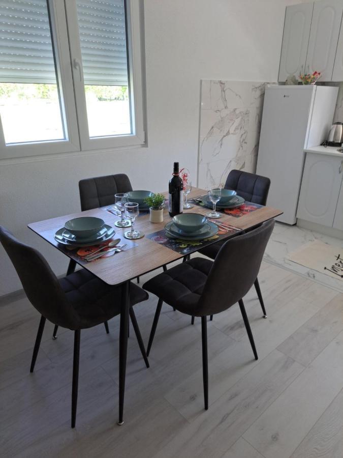 Knezevic Apartman Podgorica Eksteriør bilde